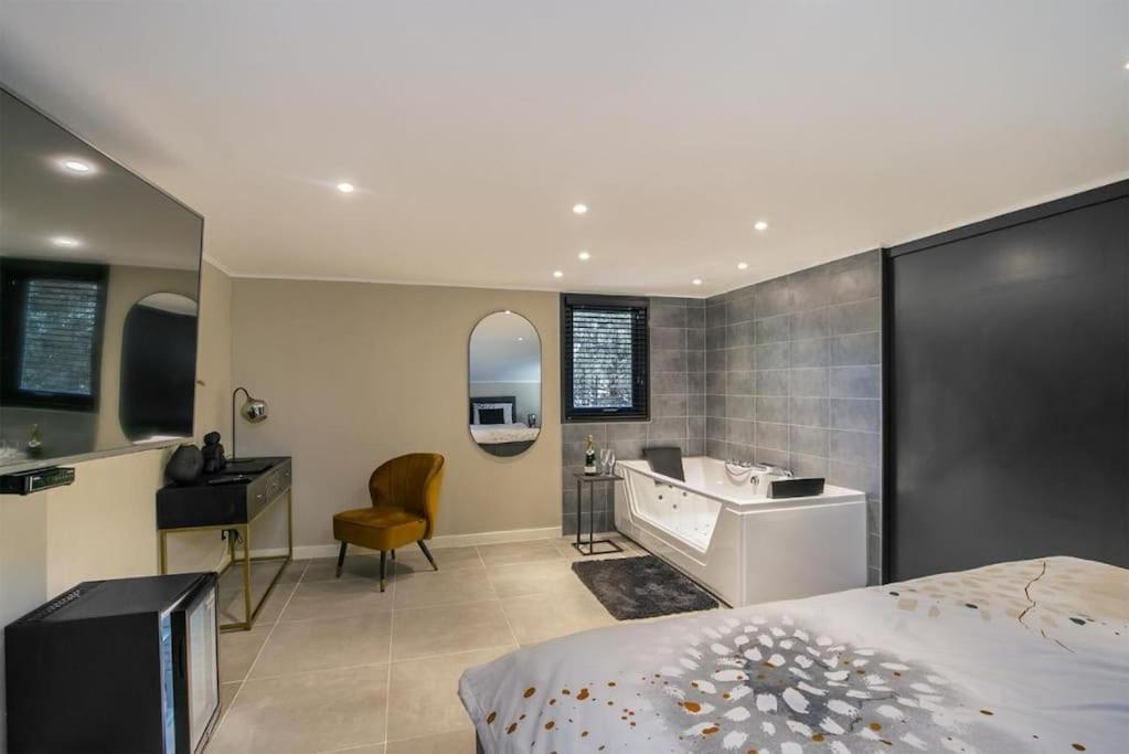 Relaxed Luxe "Boszichthuisje" Met Jacuzzi Bospark Ijsselheide Hattemerbroek Εξωτερικό φωτογραφία